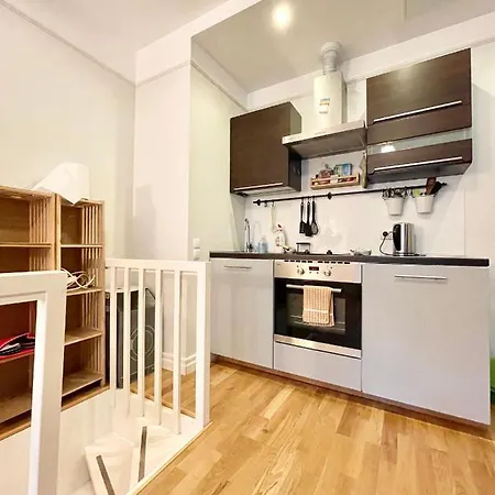 Cosy Studio In Historical Building. City Center *